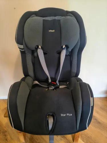 Cadeirinha infantil para carro