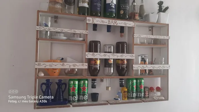 Barzinho de Parede Artesanal Branco Novo