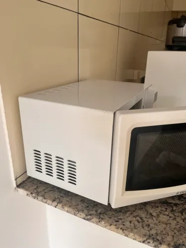 Vendo microondas Electrolux muito conservado