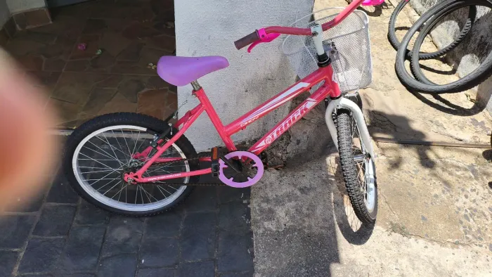 Vendo bicicleta aro 20 feminina
