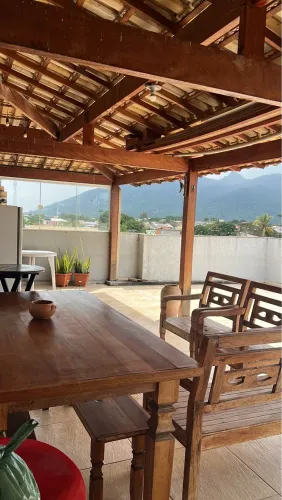 Apartamento com cobertura privativa