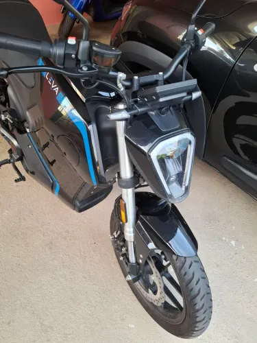 MOTO ELECTRICA LEVA EG1