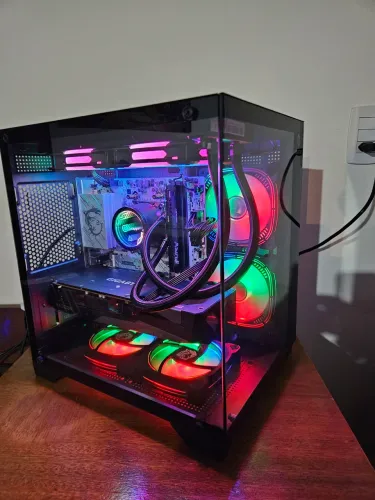 Pc gamer AMD Ryzen 5 7600! Rx 7600! B840! 16gb DDR5!