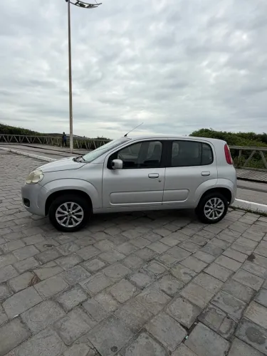 Fiat Uno Vivace/rua 1.0 EVO Fire Flex 8V 5P 2014
