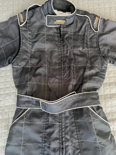Macacão de KART 38 s - tamanho 140
