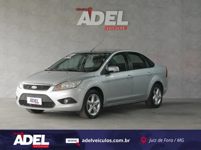 Ford Focus Titanium 2.0 16V Flex 5P Mec. 2011