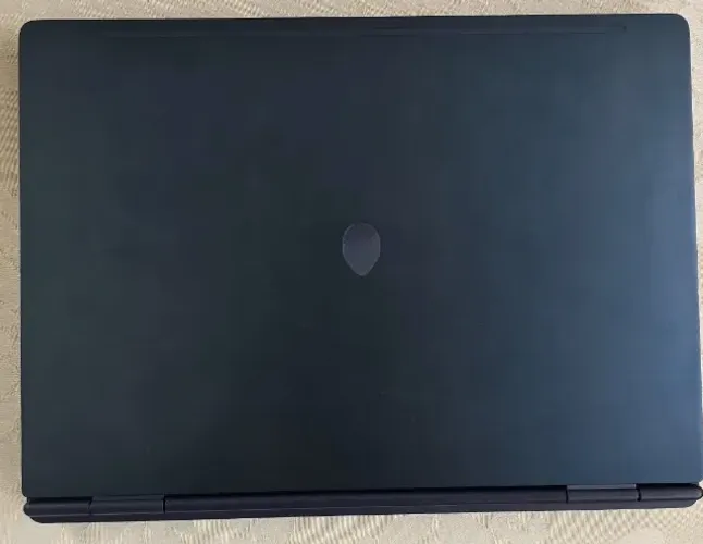 Alienware 16 Aurora RTX 5050 | Core 7 240H | 32GB | Seminovo c/ Garantia