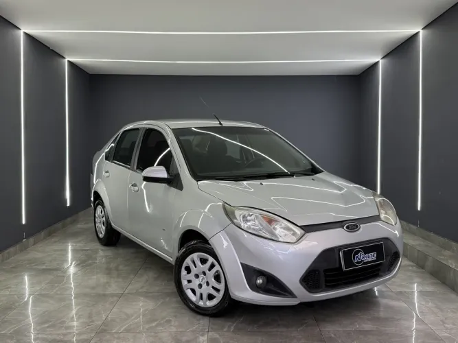 Ford Fiesta Sedan SE 1.6 8V Flex 4P 2014