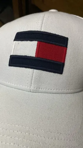 Boné TommyHilfiger Bandeirão Branco