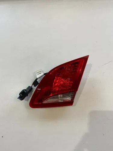 Lanterna Traseira Direita Tampa Peugeot 408 2014 Direito/passageiro Vermelho