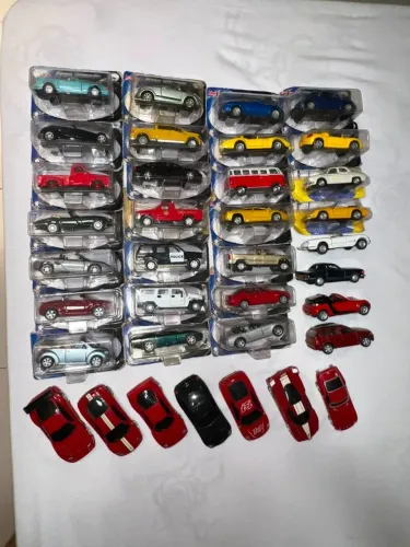 Carrinhos e Motos Colecionáveis Jornal Super