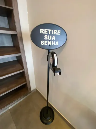 Totem senha atendimento