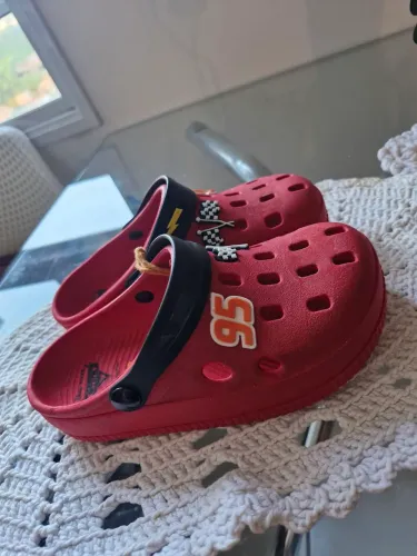 Sandalia infantil Carros