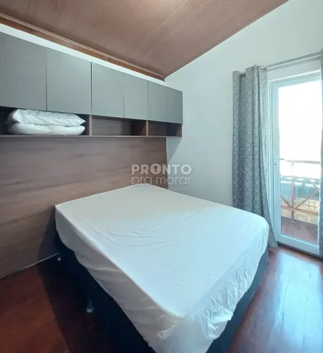 Casa de Condomínio com 5 quartos em Carneiros