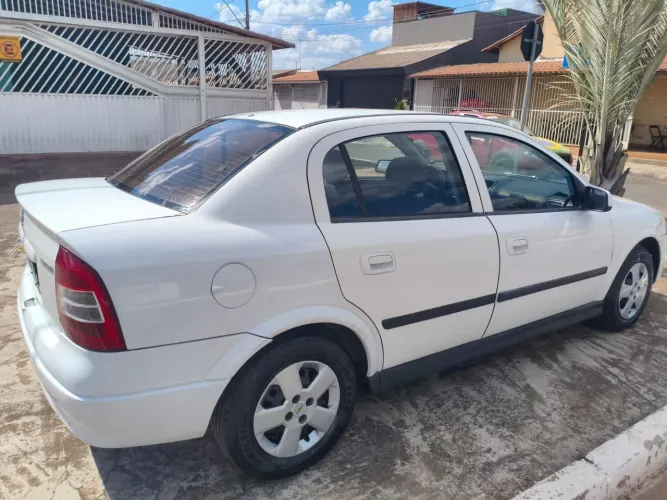 Chevrolet Astra GL 1.8 MPFI 3P 2000