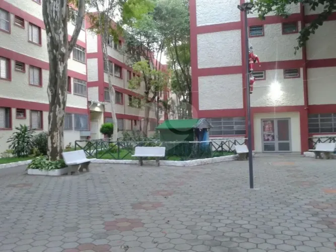 Apartamento com 3 quartos  e 1 vaga de garagem próximo do Hipemercado Bergamini  e Av. Gua
