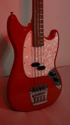 Fender Vintera I Mustang Bass