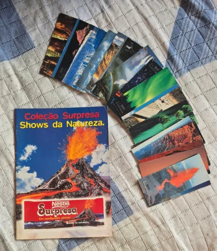 Álbum Nestlé Surpresa Shows da Natureza completo c/ 6 coladas + 24 p/ colar