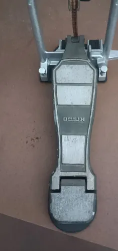 Pedal de bateria marca basix