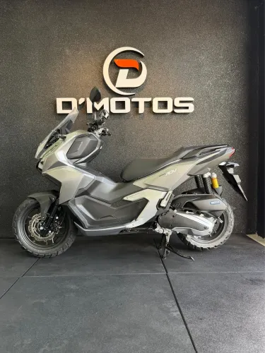 HONDA ADV 160 - 2026 - EMPLACADA!!