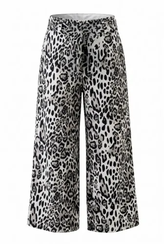 Calça Pantacourt Animal Print