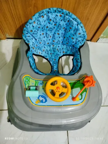 Andaja Tutti baby semi novo retirada em Valentina