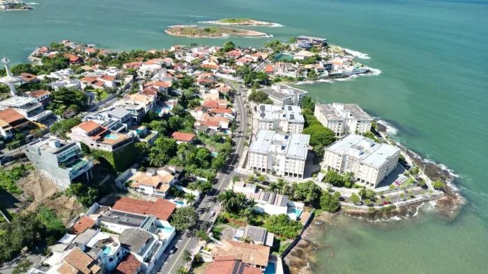 Terreno à venda na Ilha do Boi em Vitória-ES com 610,02 m² e vista privilegiada para o mar
