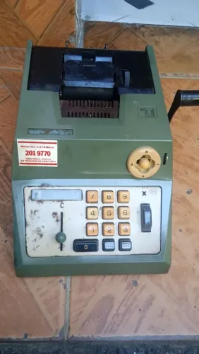 MÁQUINA ANTIGA OLIVEVETT ELA NÃO FUNCIONA OK