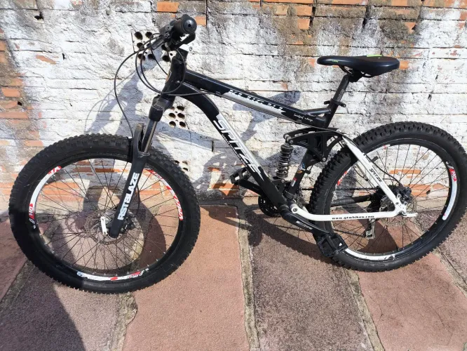 Bicicleta Montain bike