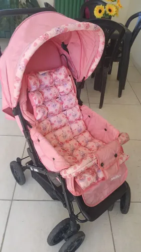 Carrinho de bebe para menina