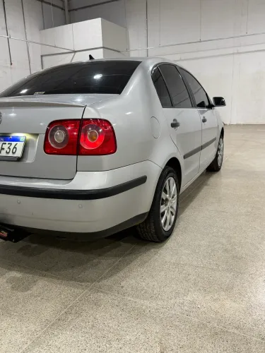 Volkswagen Polo Sedan 1.6 MI Total Flex 8V 4P 2008