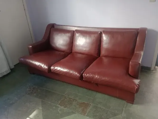 Sofá de couro