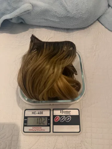 Mega hair brasileiro