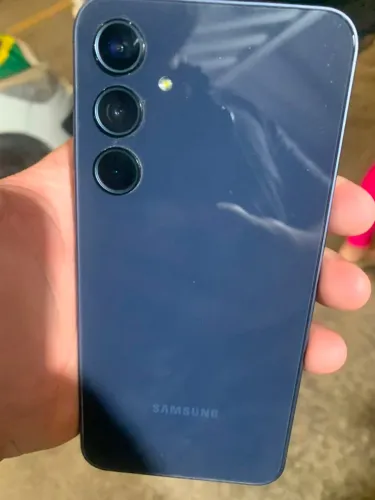 Smartphone A35 5G SEMI NOVO sem marcas de uso