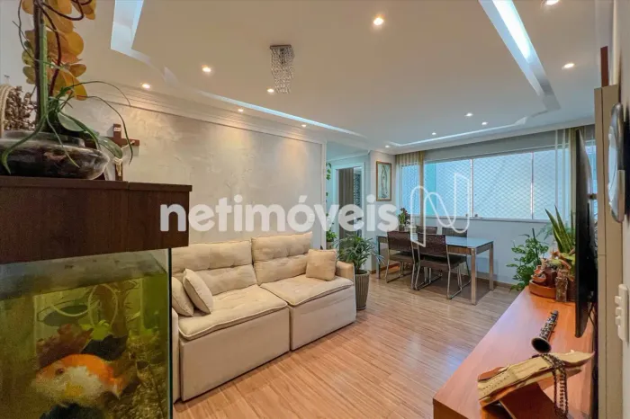Apartamento de 02 quartos à venda no Castelo!