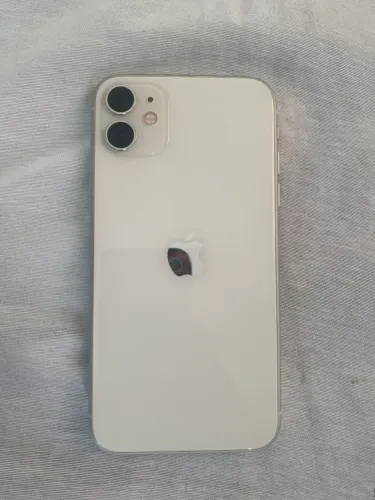 iPhone 11 placa em curto