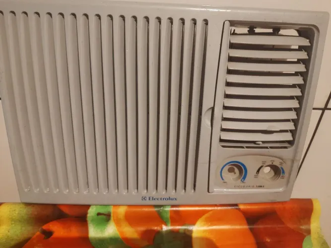 Vendo grade de ar condicionado