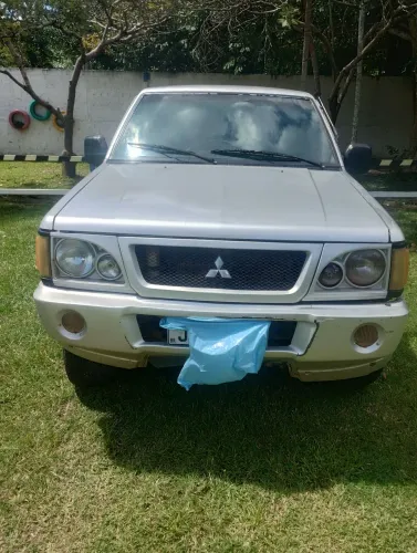 Mitsubishi L200 GLS 2.5 4X4 CD Diesel 2002