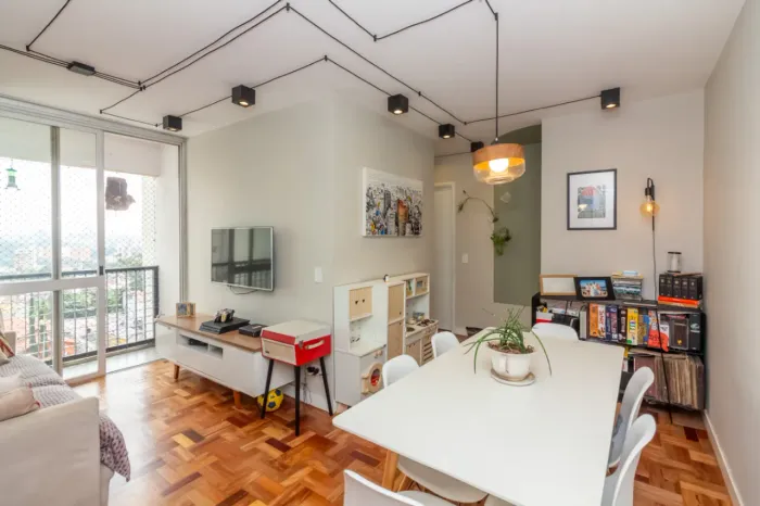 Apartamento para venda em Vila Mariana com 2 quartos, sendo 1 suíte, 57m²