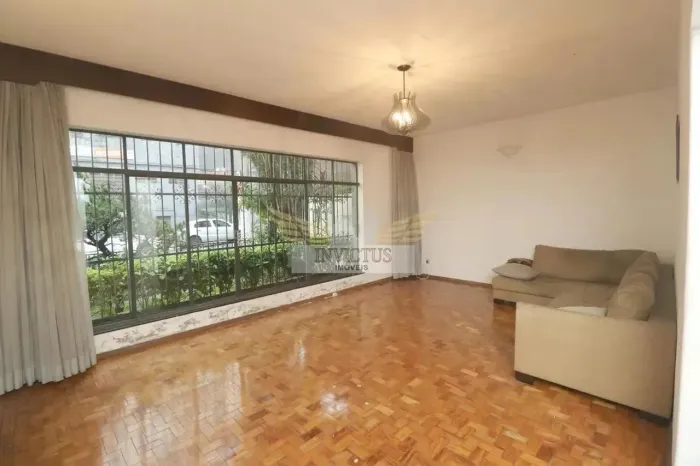 Casa Térrea com 2 Quartos para Comprar, 129m² - Vila Assunção, Santo André/SP.
