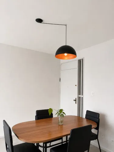 Pendente Meia Lua Bola 34cm em Alumínio Cor Cobre e Preto