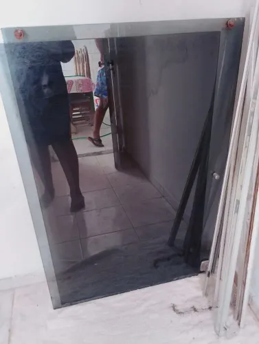 Janela brindes fumê