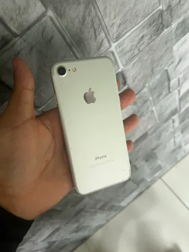 IPHONE 7 - 128Gb