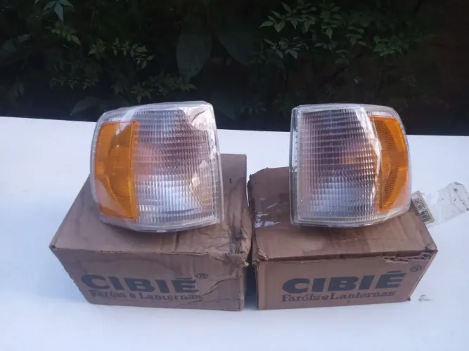 Par de pisca cibie gol GTI GTS novos