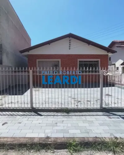 CASA TÉRREA - JARDIM DOS ESTADOS - MG