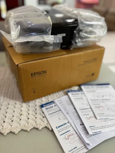 Projetor Epson PowerLite FH52+