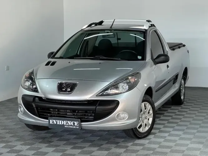 Peugeot Hoggar XR 1.4 Flex 8V 2P 2011
