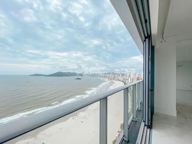 Apartamento de Luxo à Venda no Edifício Splendido em Balneário Camboriú