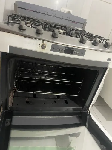 Fogão Brastemp, 5 bocas.