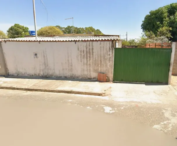 Vendo casa reformada no bairro São Sebastião, Conjunto Mauá em Araguari Minas Gerais